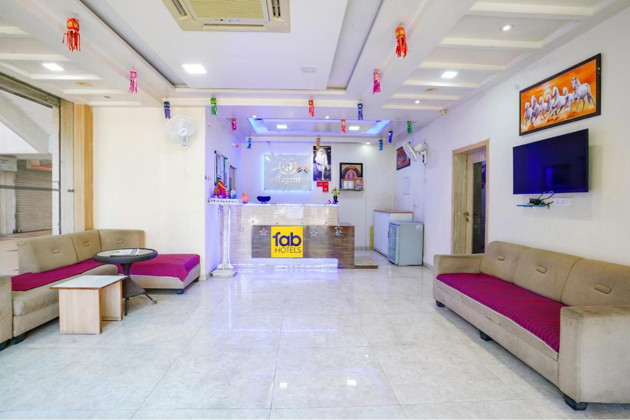 Fabhotel Regent Inn - Nr Skywalk Bridge Pimpri-Chinchwad エクステリア 写真